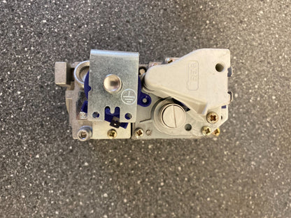 Honeywell Gas Valve VR8700A 4004 1  Boiler Replacement Part Baxi or Worchester