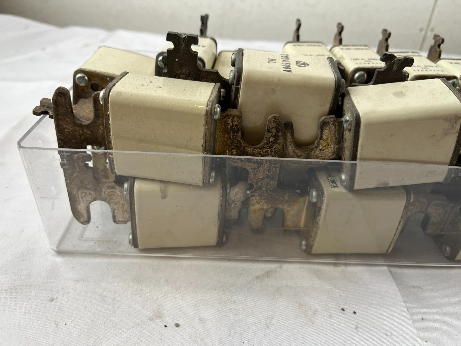 Bussmann 100A 500V HL Fuses Lot Of Approx 20 Used Spare Units