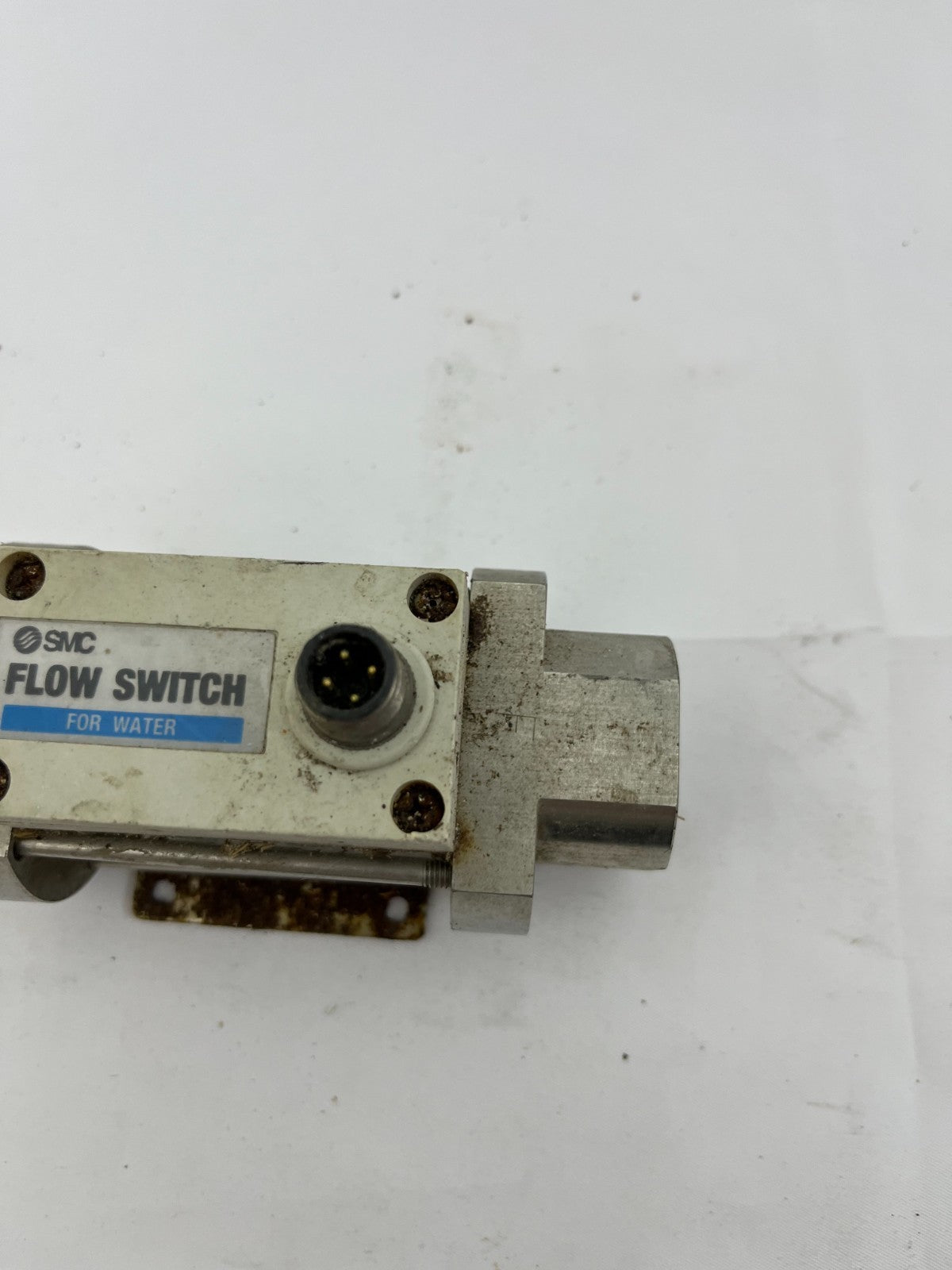SMC PF2W540-F06-2 Flow Switch for Water 5–40L/min DC12–24V 1MPa Used Sensor