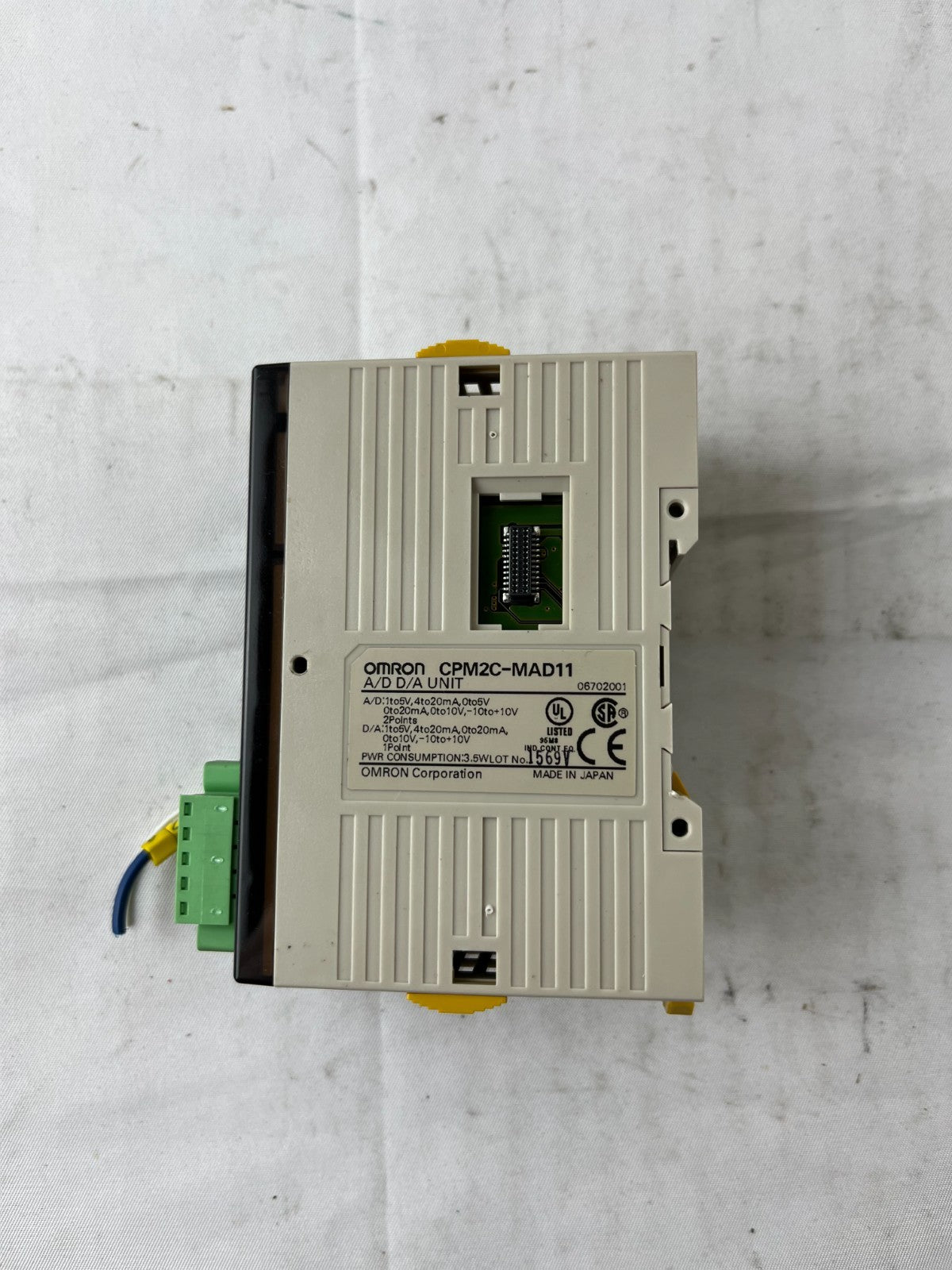 Omron CPM2C-MAD11 Analog I/O Unit 2x Analog Inputs 1x Analog Output 24V DC Used