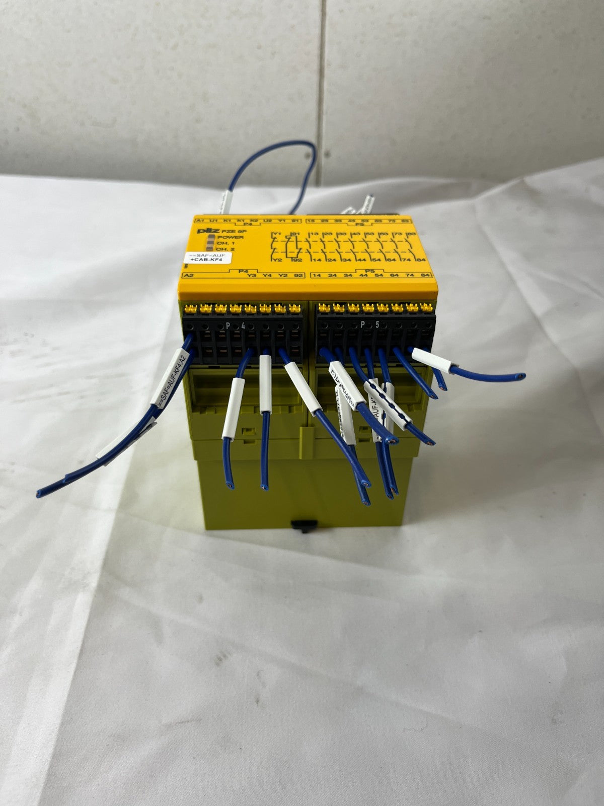 Pilz 787140 PZE 9P Safety Relay Contact Expander 24VAC/DC 8n/o 1n/c Used Spare