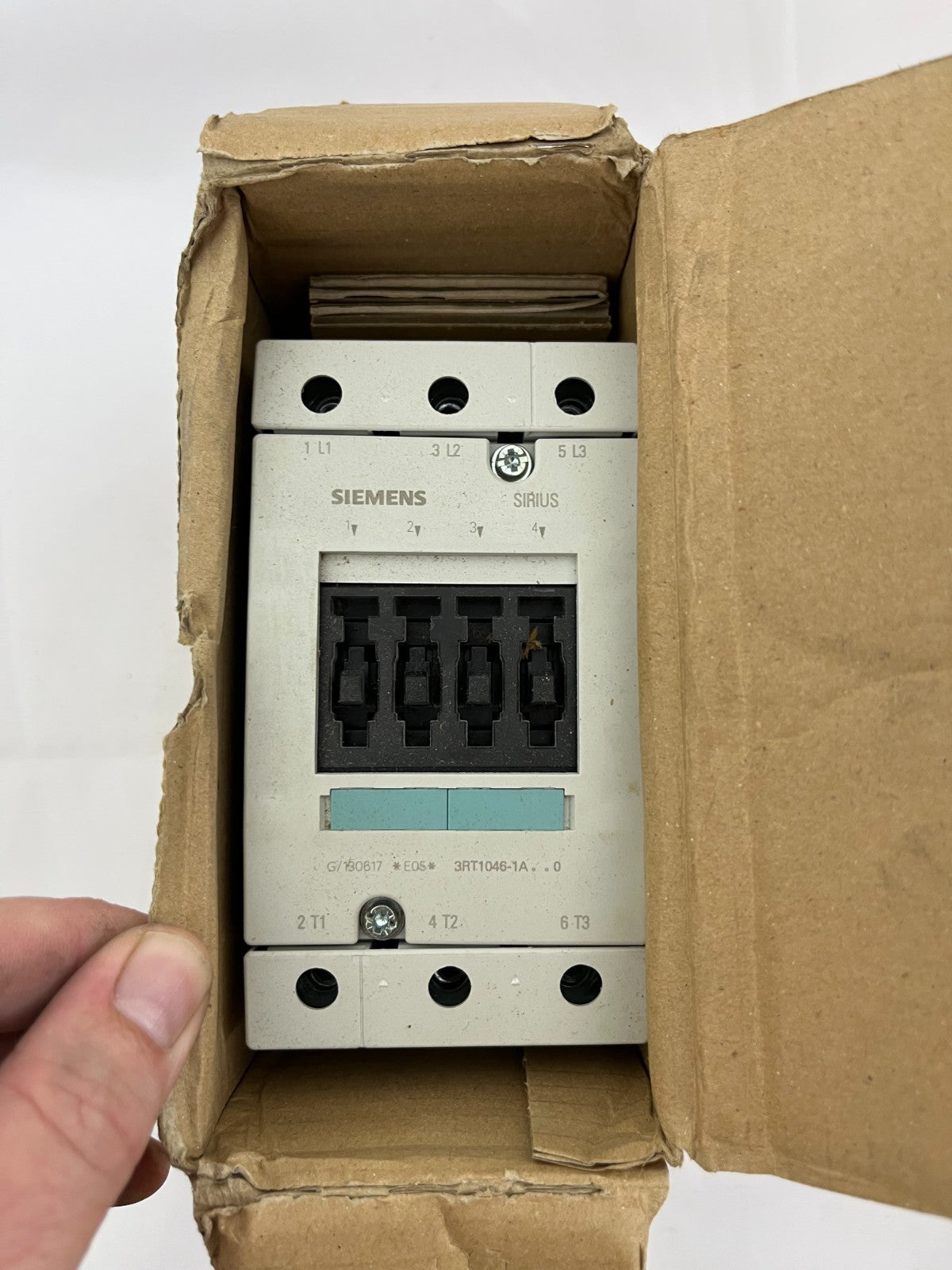 Siemens Sirius 3RT1046-1AP00 Contactor 95A 45kW 3-Pole 230V AC Brand New in Box