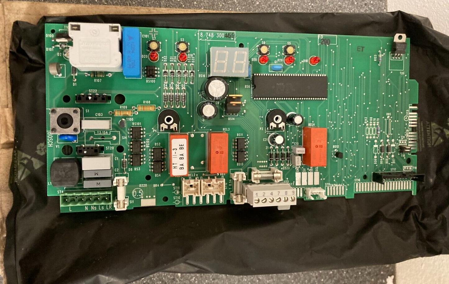 Junkers Bosch Gas Boiler MCB Circuit Board PN:87483004590 NOS ZR/ZSR/ZWR