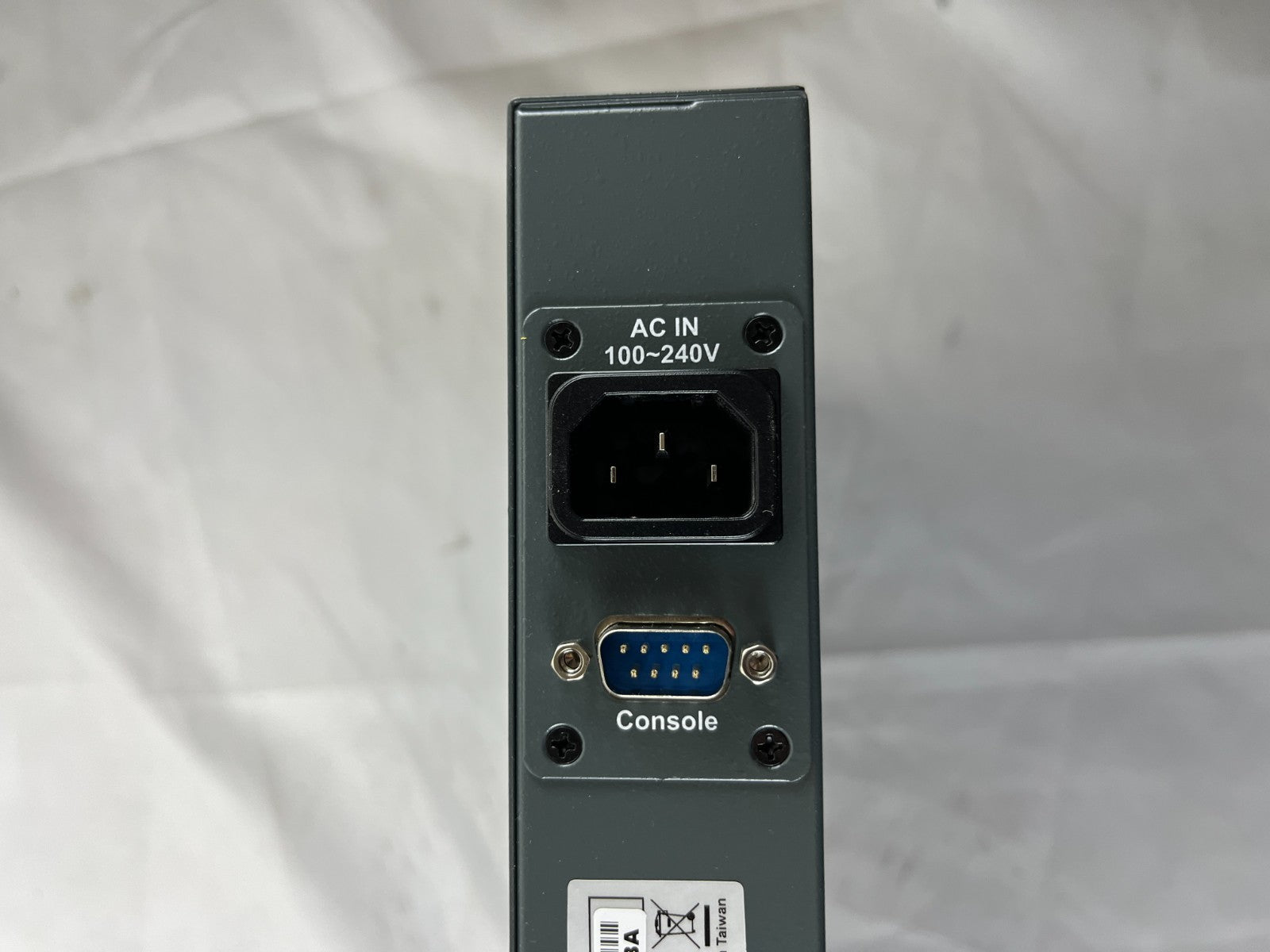 KTI KGS-2422-B-S 24-Port Managed Gigabit Ethernet Switch Rackmount Spare Unit