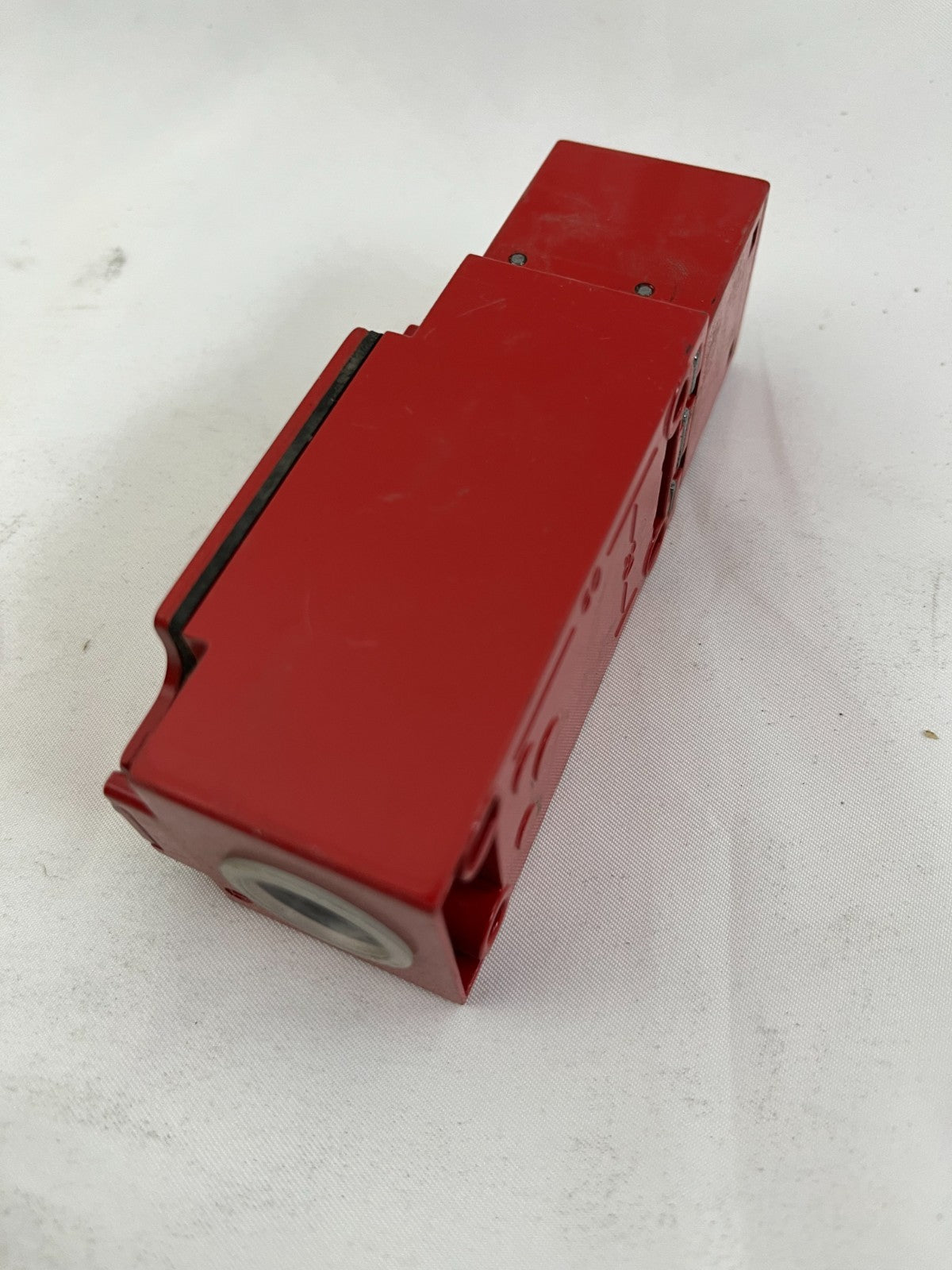 Telemecanique XCS-A702 Safety Interlock Switch 2NC 1NO IP67 500V AC Used Working