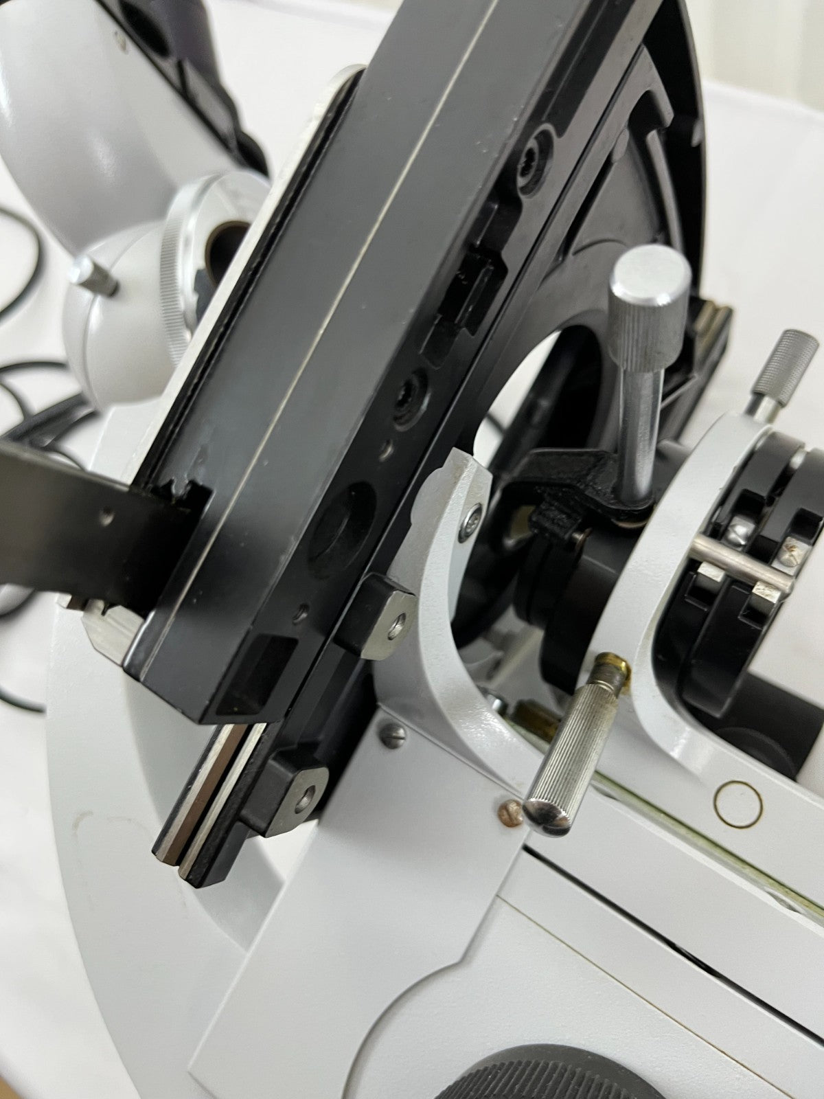 Carl Zeiss Binocular Microscope 4686235 Germany + Accessories Lab Used