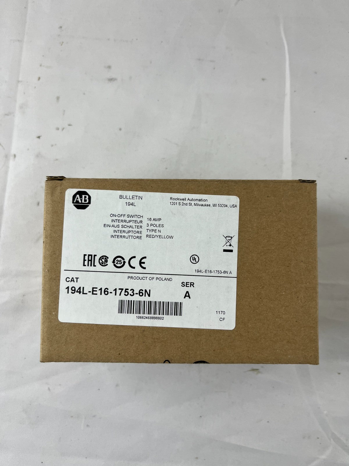 Allen‑Bradley 194L‑E16‑1753‑6N Load Switch 16 A 3‑Pole Red/Yellow Handle New