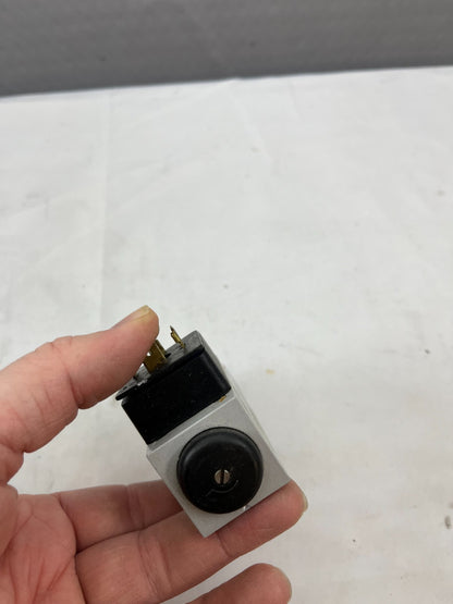 Festo PEV-1/4-B-OD Pressure Switch 175250 G1/4 1–12bar 250V AC 125V DC Pneumatic
