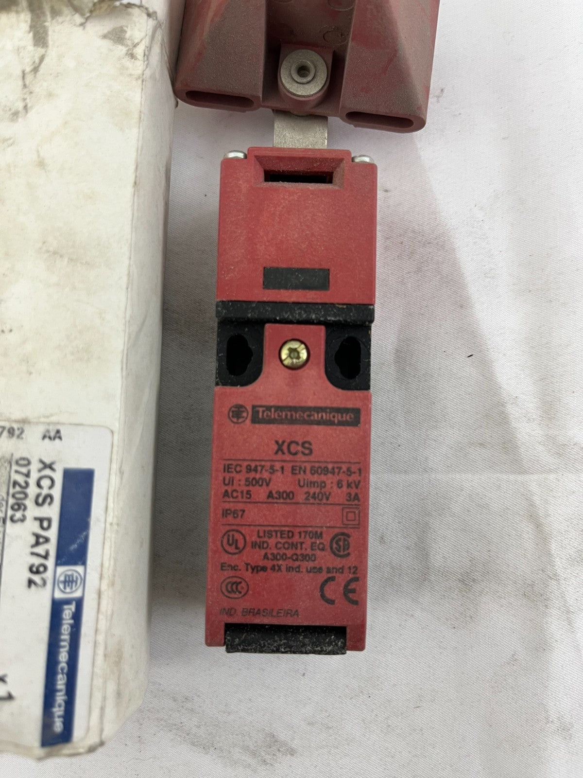Telemecanique XCS PA792 XCSPA792 Safety Interlock Switch 2NC IP67 500V New