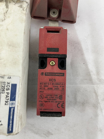 Telemecanique XCS PA792 XCSPA792 Safety Interlock Switch 2NC IP67 500V New