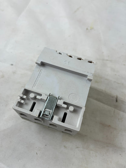 Siemens 5SM3346-4 RCCB Residual Current Circuit Breaker 63A 30mA 4 Pole Used