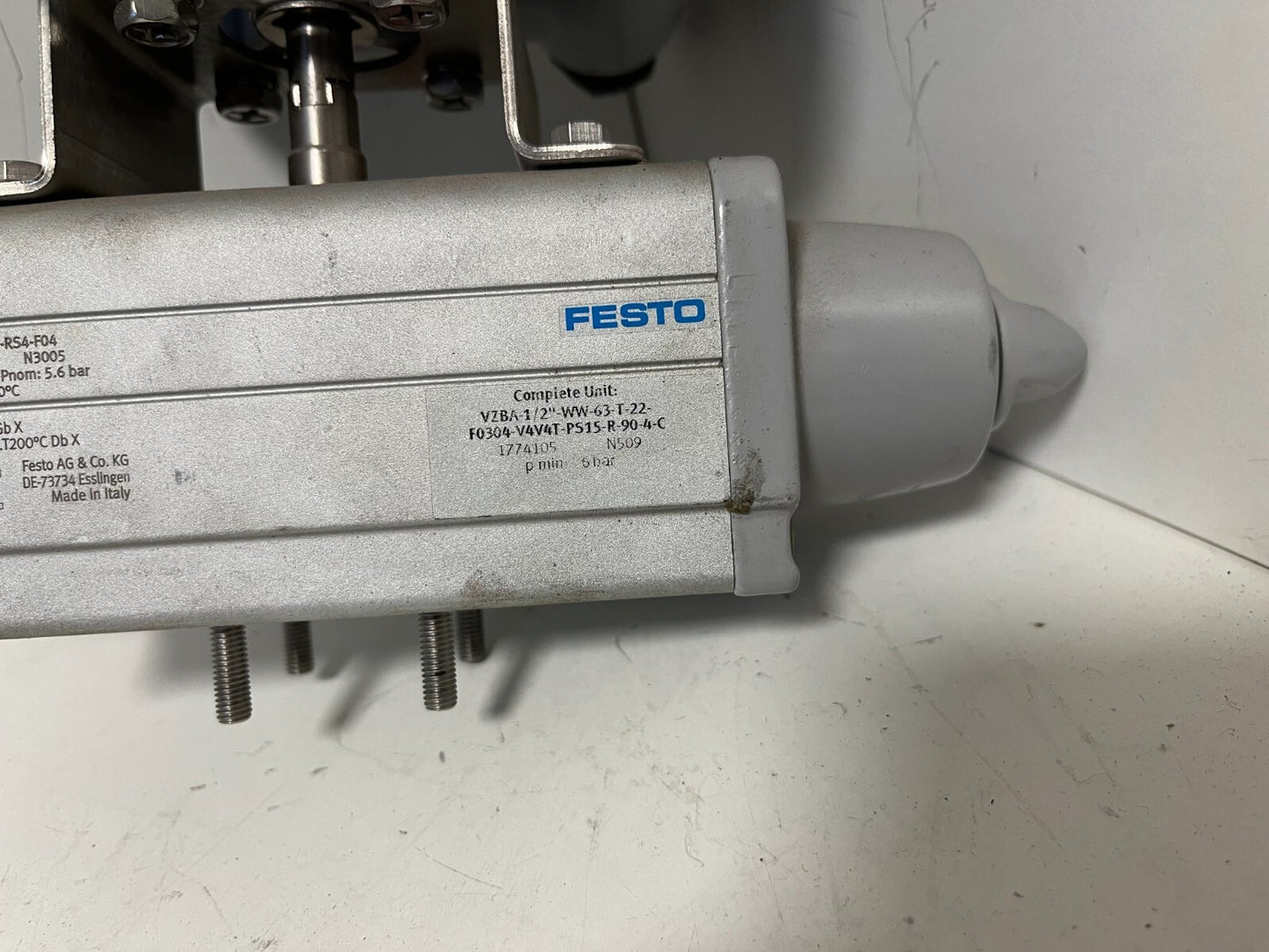 Festo VZBA-1/2"VW-63-T-22-F0304-V4V4T-PS15-R-90-4-C + SRBC-CA3-YR90-MWA-1W