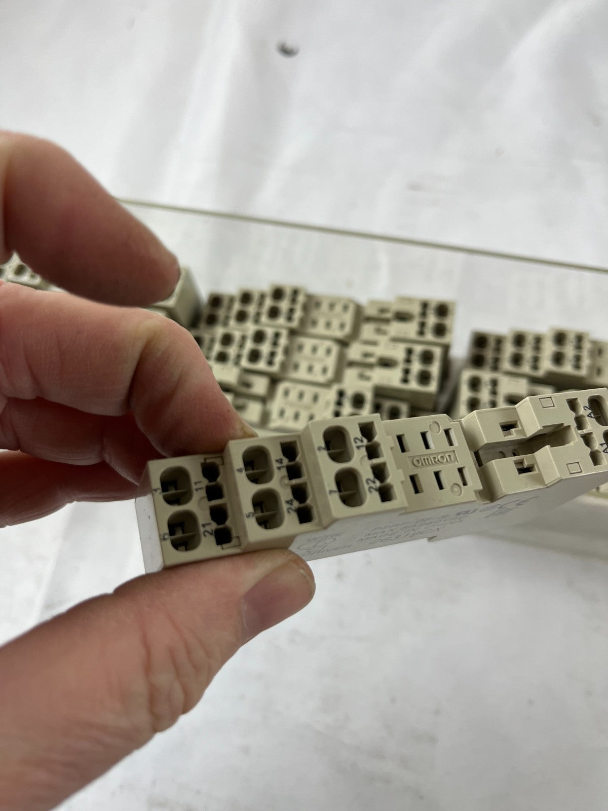 Omron P2RF-08-S Relay Socket 8‑Pin Screwless Clamp DIN Rail – Lot of 10 units