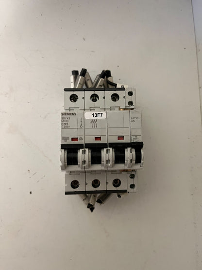 Siemens 5SY43 C32 3-Pole MCB 32A 400V w/ 5ST3010 Aux Switch Used Spare Unit