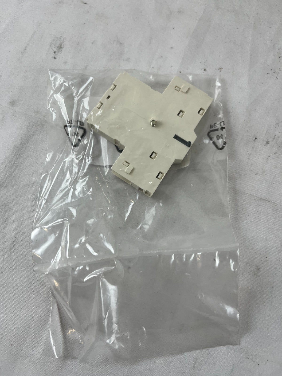 Schneider GV3A01 Auxiliary Contact Block 1NO+1NC TeSys GV3 New Unit