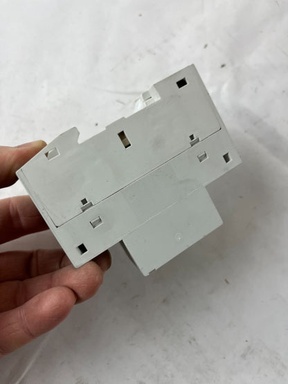 Siemens 5TT5 8300 Contactor 25A 4kW 230V Coil DIN Rail Used Spare Unit