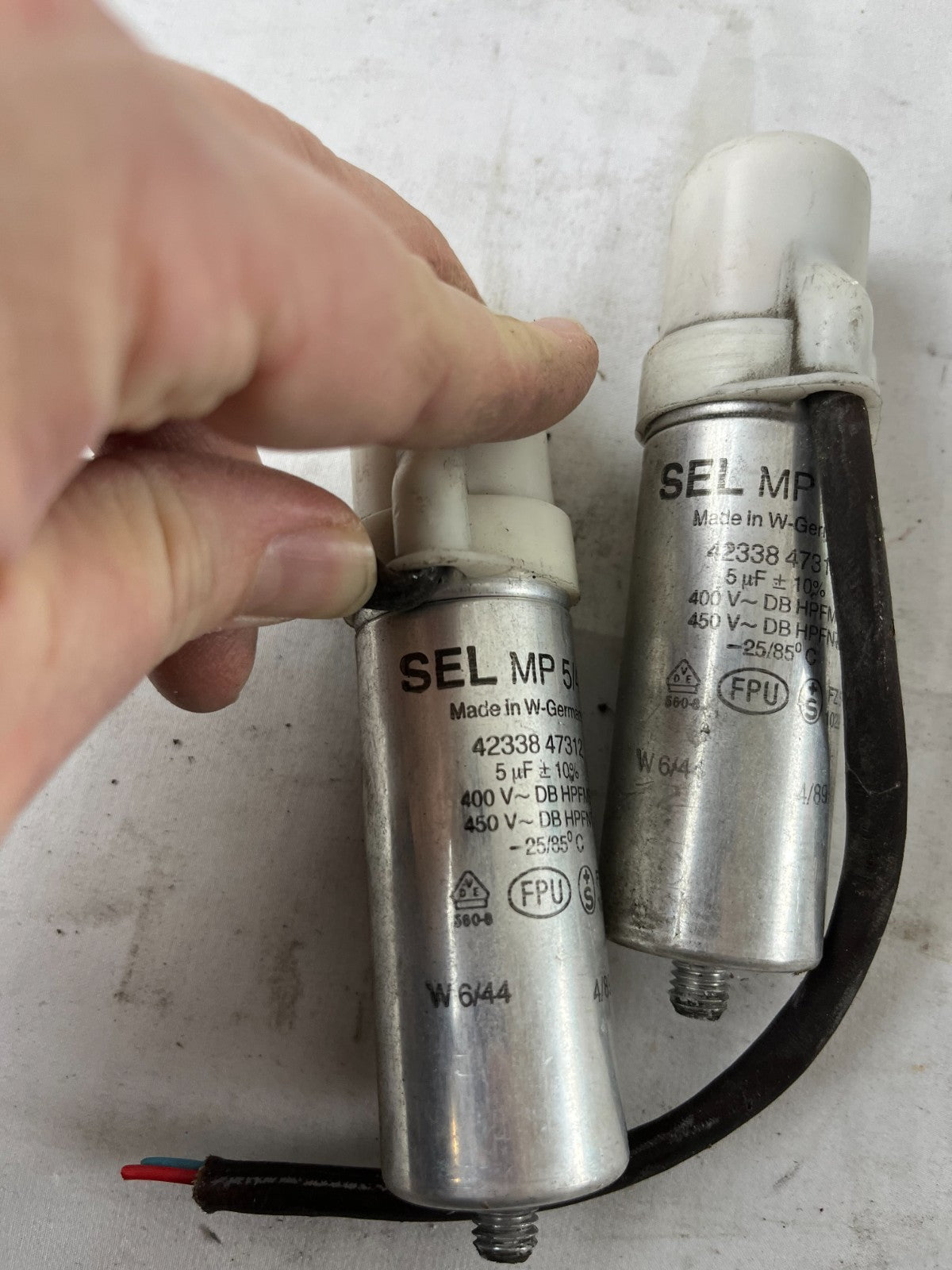 SEL MP 5/400 5µF 400V–450V Motor Run Capacitors Set of 2 Used Working Spares