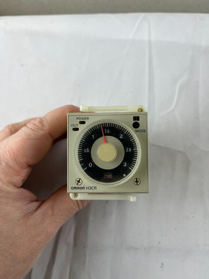Omron H3CR-A Timer Relay NEW 24-48VAC/12-48VDC 0-3min 11-Pin Socket Japan Made