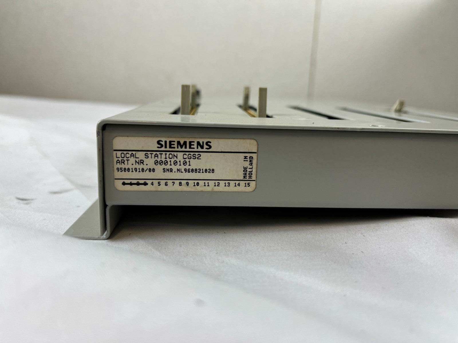 Siemens Local Station GGS2 00010101 Industrial Interface Module Rack Unit Used