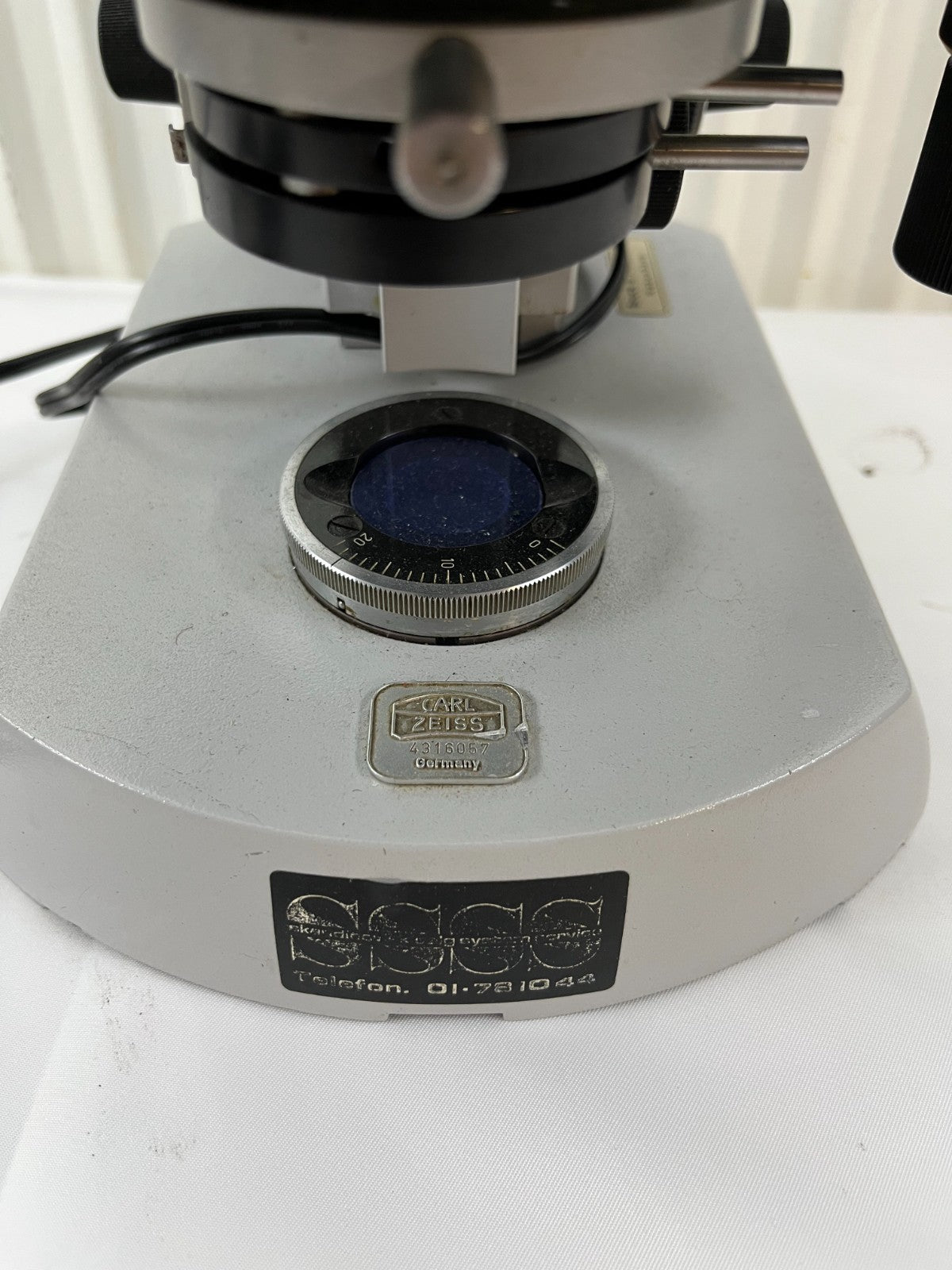 Carl Zeiss Binocular Microscope 4686235 Germany + Accessories Lab Used