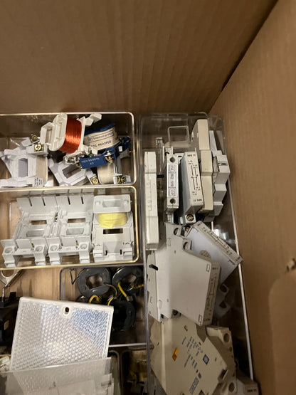 Mixed Lot Siemens & Dresselhaus Industrial Control Parts Coils Contacts Blocks