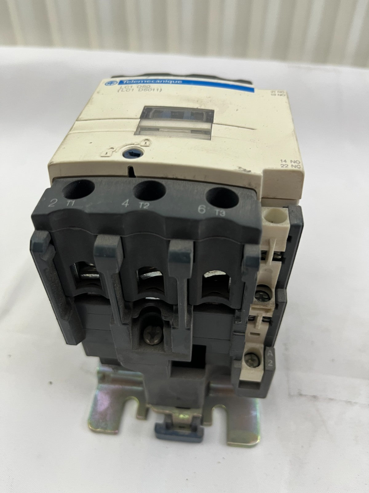 Telemecanique LC1 D50 (LC1 D5011) AC Contactor, 80A 3P, Schneider Electric, Used