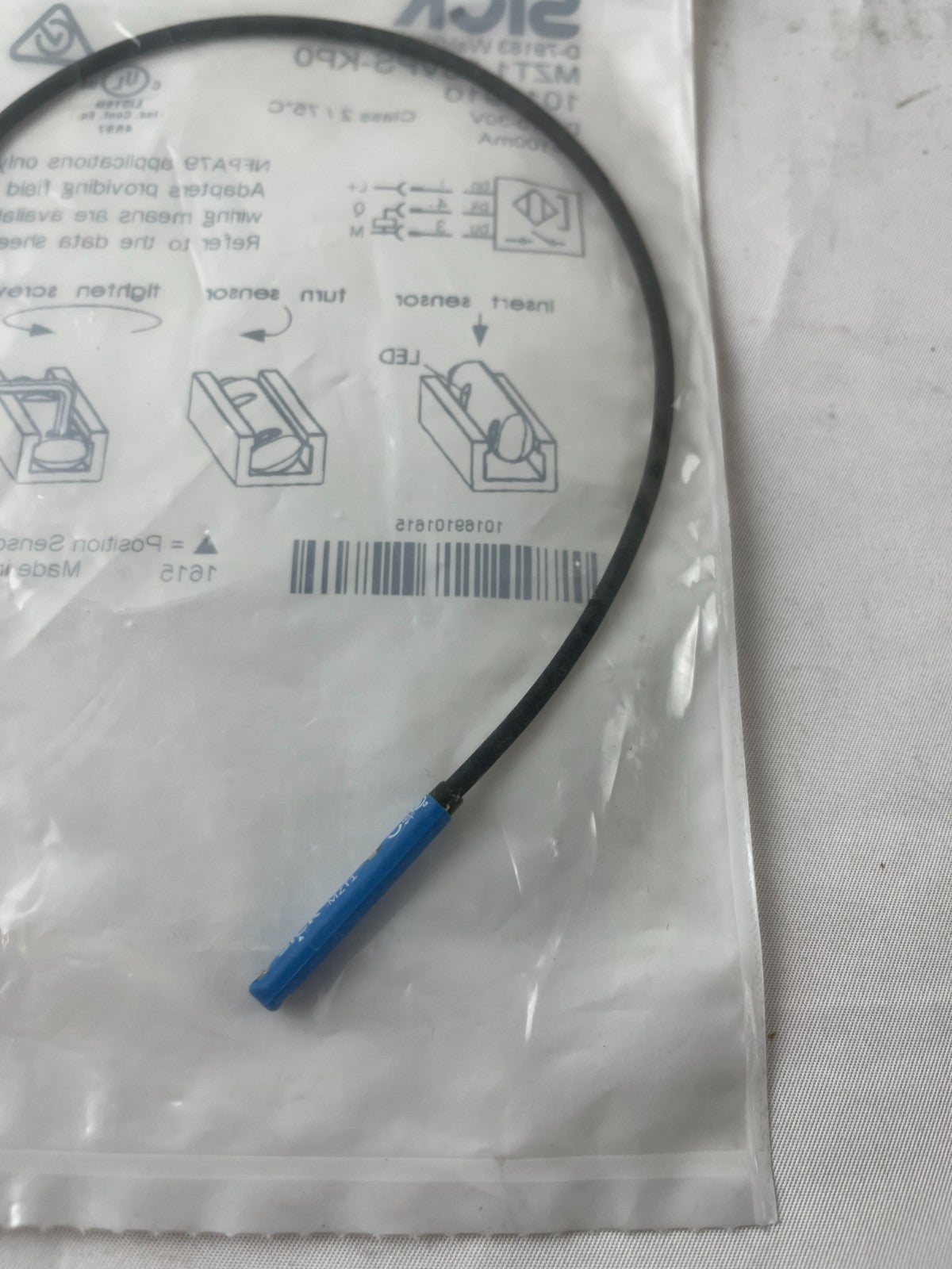 SICK MZT1-03VPS-KP0 Cylinder Sensor NEW Magnetic T-Slot PNP 10-30VDC M8 Sealed