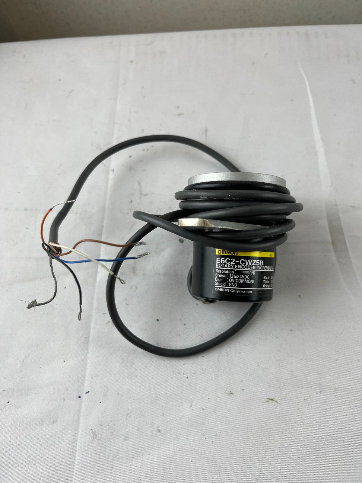 Omron E6C2-CWZ5B Rotary Encoder 1000 P/R 12–24 VDC Incremental Used Spare