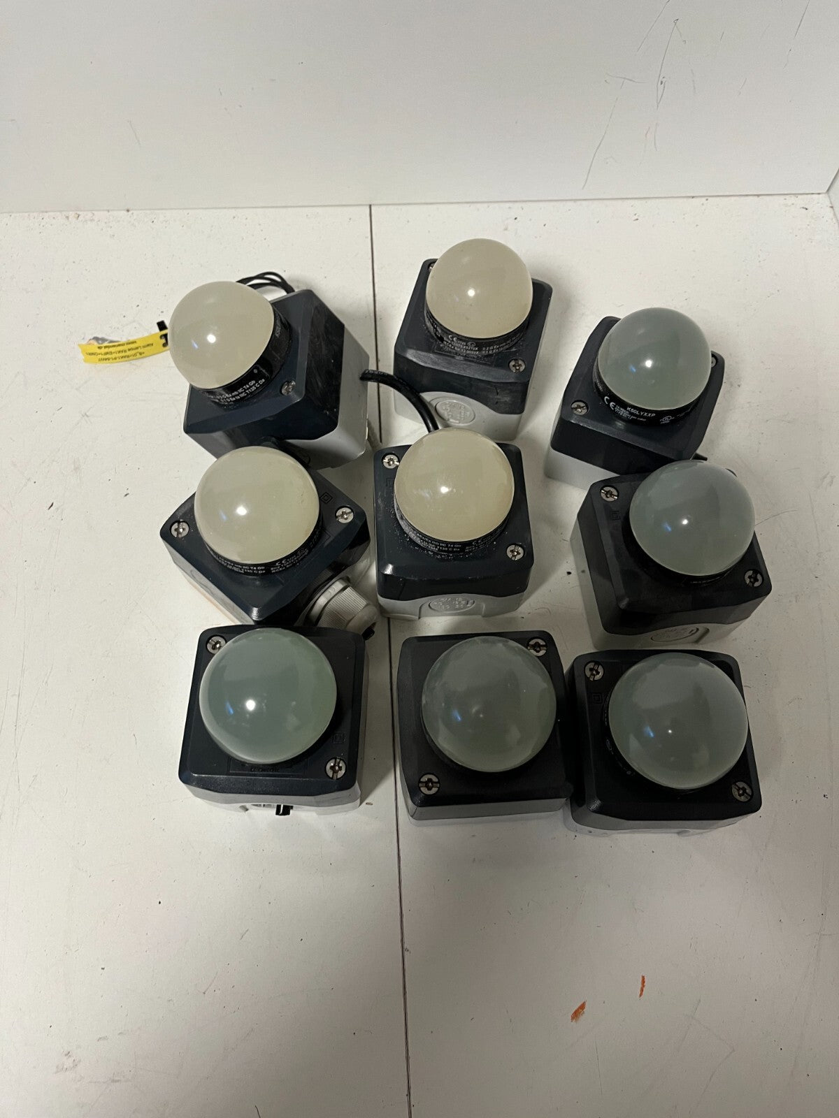 9x Banner K50LYXXP Indicator Lights - 18-30V DC - Industrial LED Status Lights