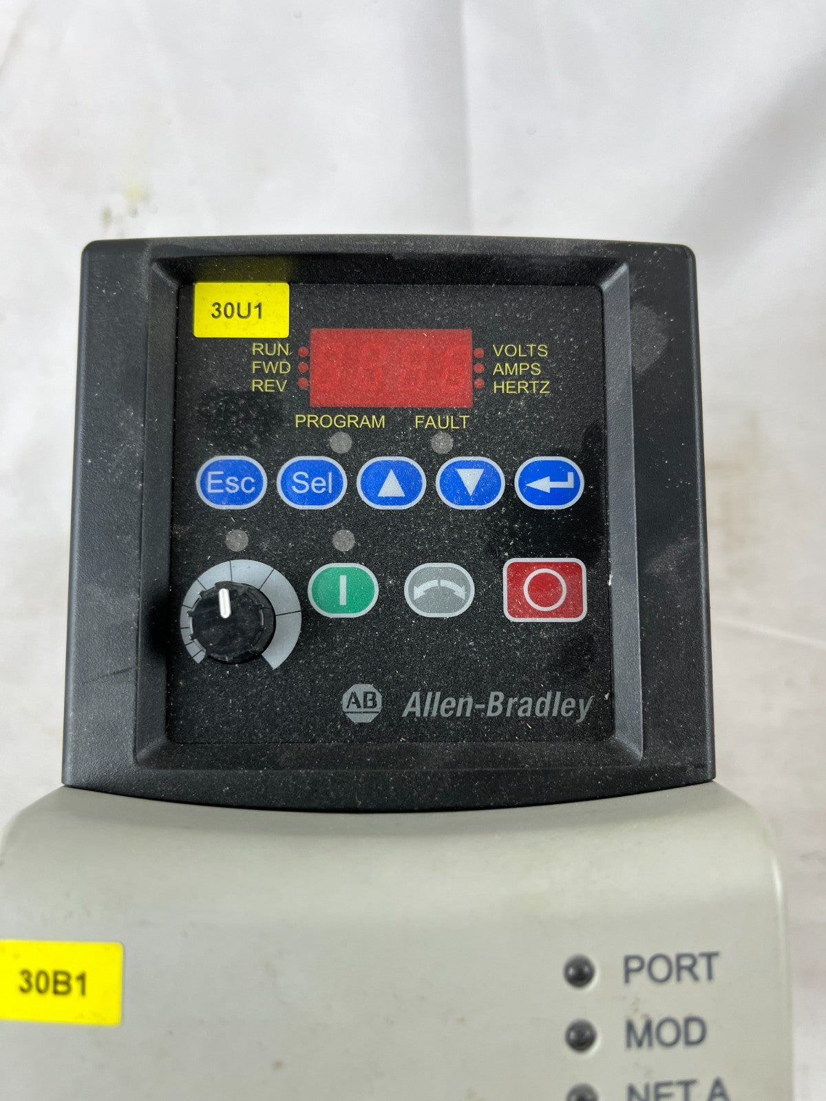 Allen-Bradley 22B-D6P0N104 PowerFlex 40 AC Drive 2.2kW 3HP 480V VFD Used Spare