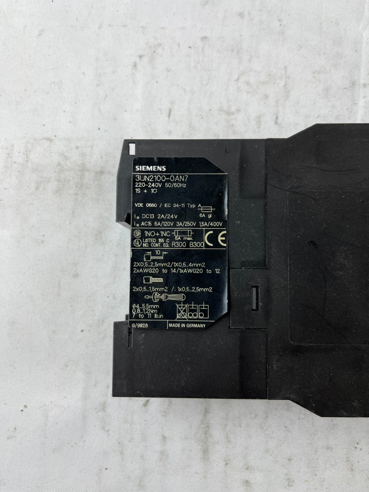 Siemens 3UN2100-0AN7 Thermistor Motor Protection Relay 220-240V Used Spare Unit