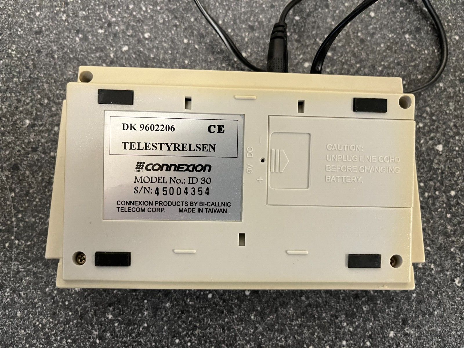 Vintage Connexion Telecom Caller ID Unit ID 30 with Power Adapter, Working