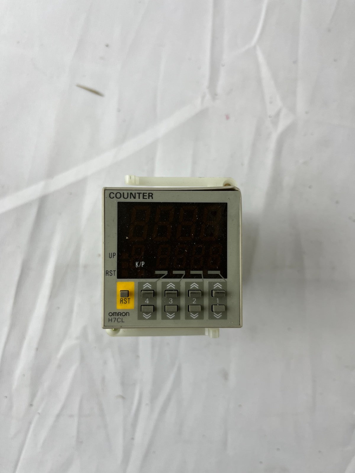 Omron H7CL-AD-500 Electronic Counter NEW 4-Digit LED DIN 48x48mm Japan NEW