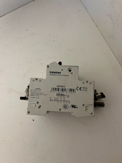 Siemens 5SY43 C32 3-Pole MCB 32A 400V w/ 5ST3010 Aux Switch Used Spare Unit