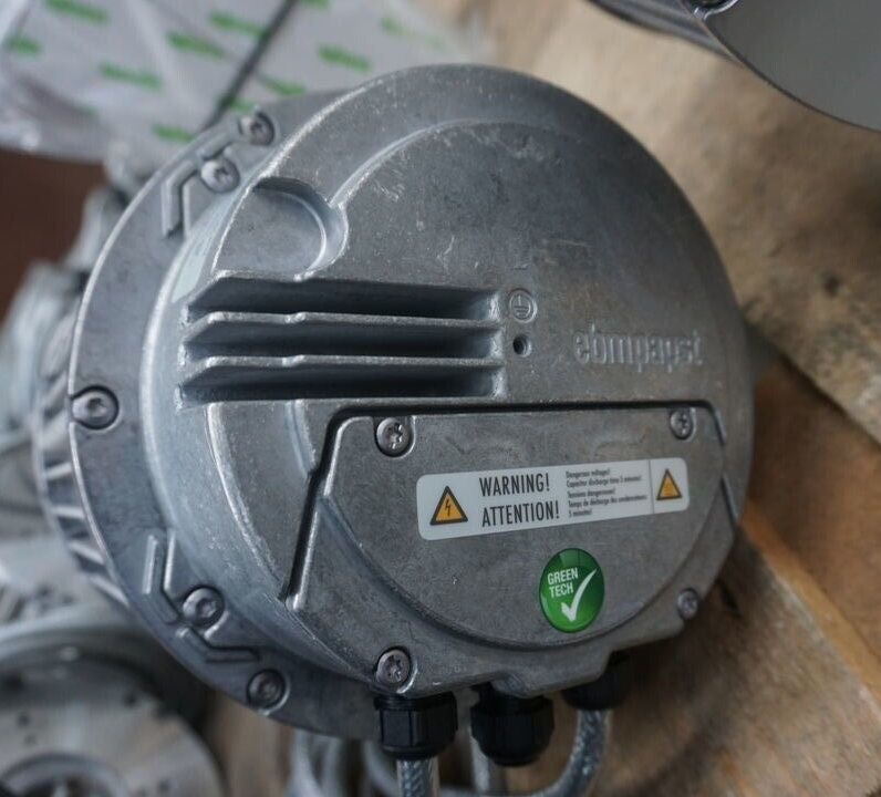 ebm-papst M3G084-FA33-82 AC Motor 230V 621W 3000RPM GreenTech HVAC Inverter Fan