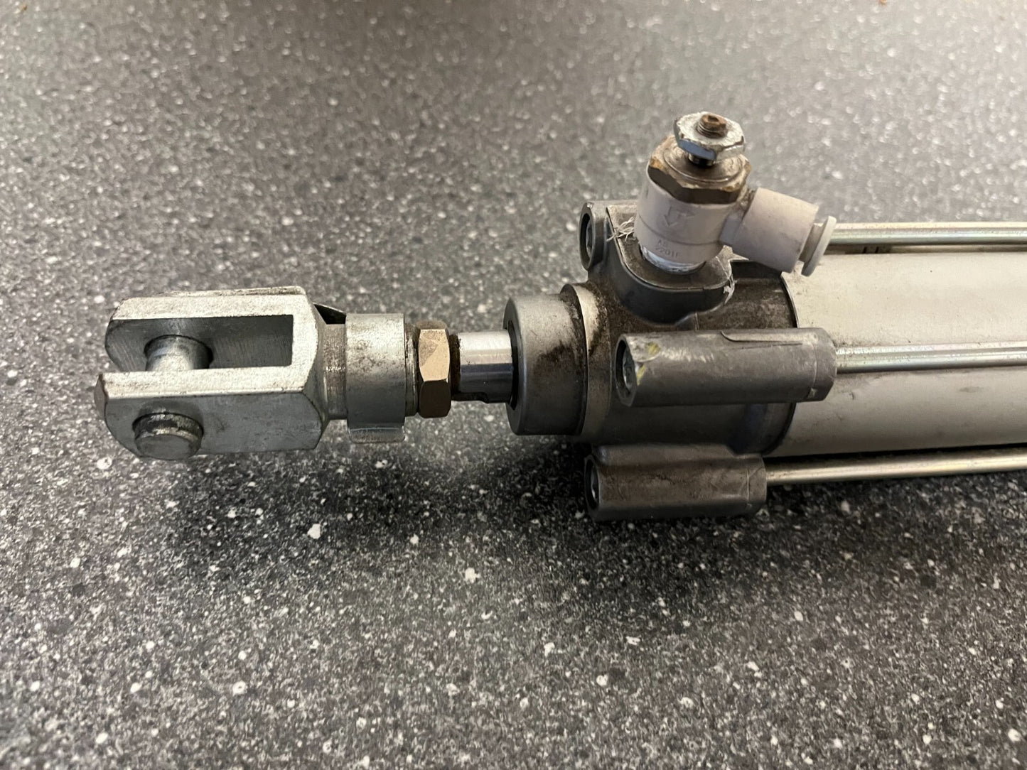SMC Pneumatic Cylinder CS95D040-160U, Double Acting, 160mm Stroke, Tested