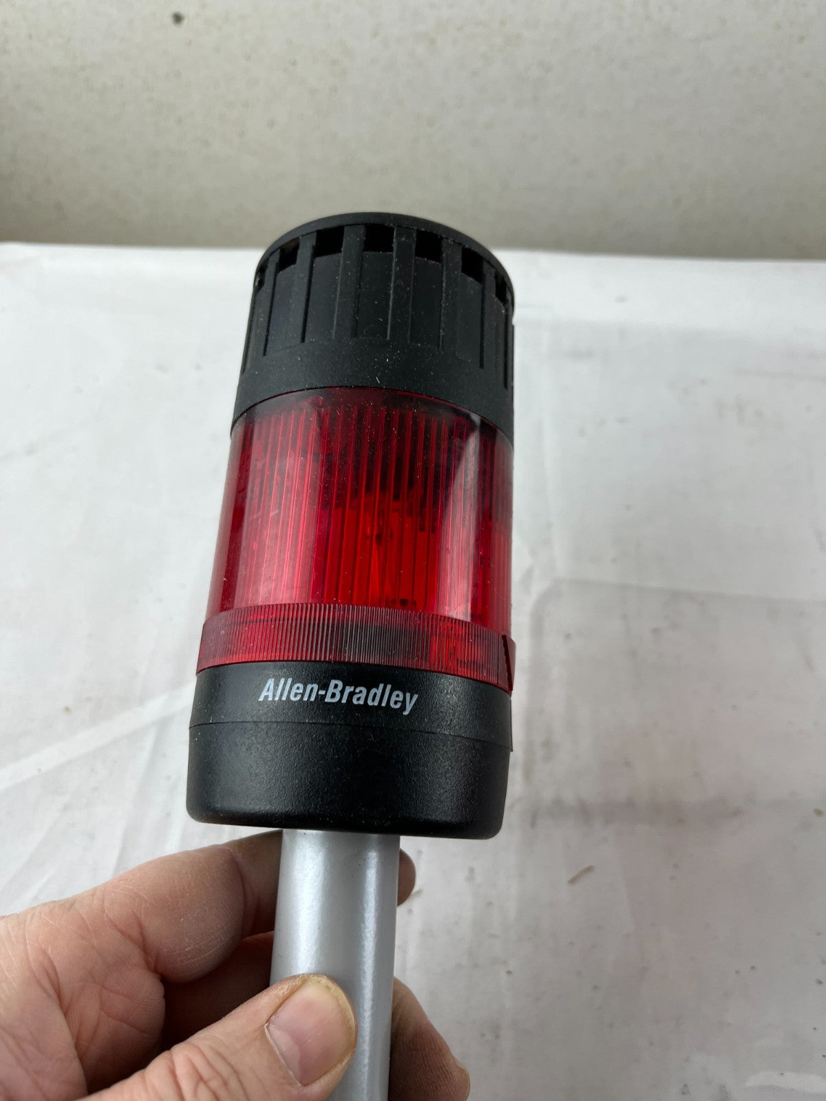 Allen-Bradley 856T 70mm Stack Light RED Module Pole Bracket Mount NEW Rockwell