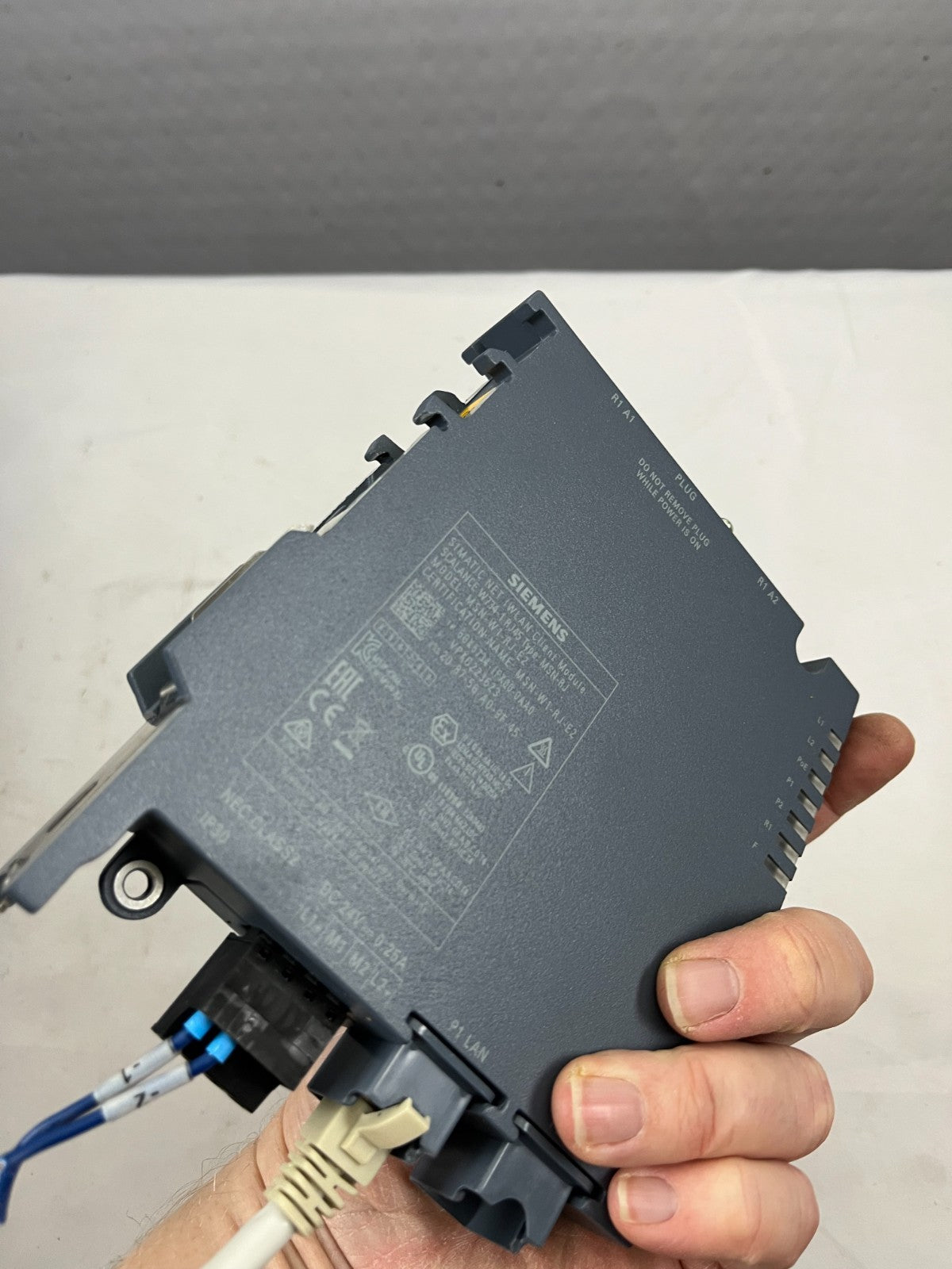 Siemens SCALANCE W734-1 IWLAN Client 6GK5734-1FX00-0AA0 Industrial Wireless RJ45