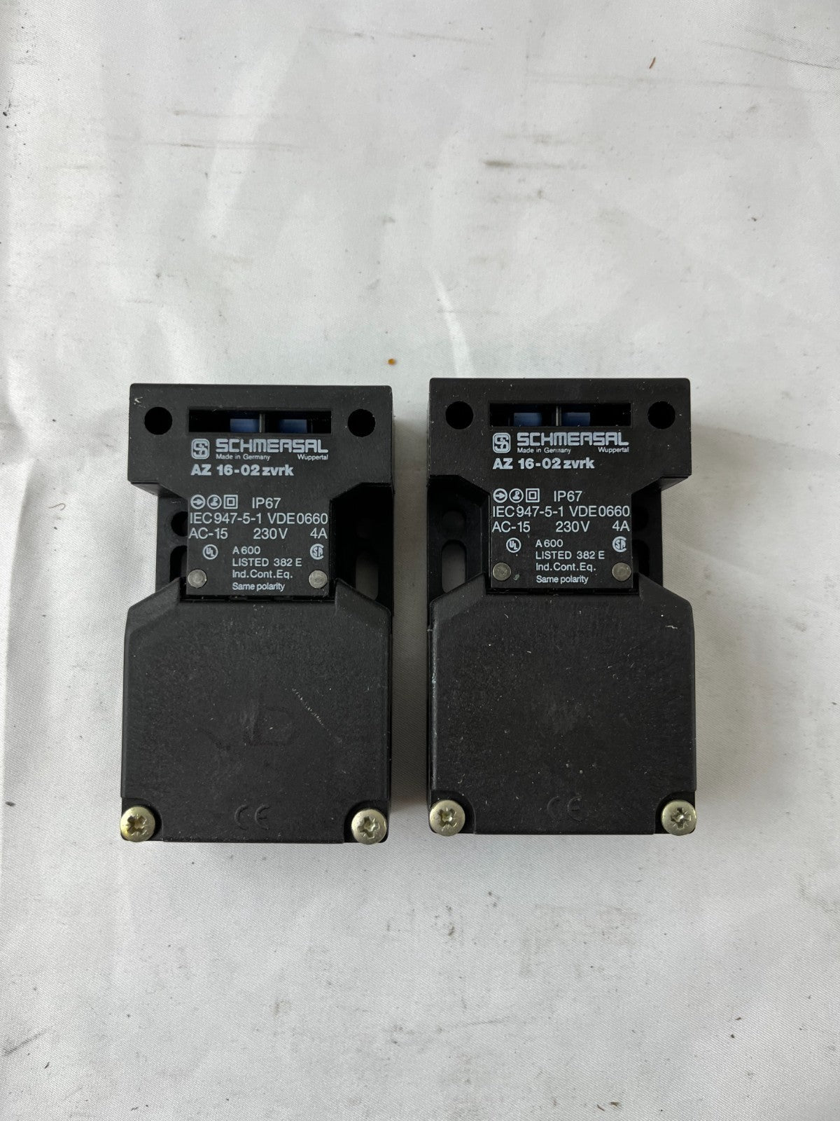 Schmersal AZ16-02ZVRK Safety Interlock Switch 230V AC‑15 4A IP67 – Lot of 2 Used