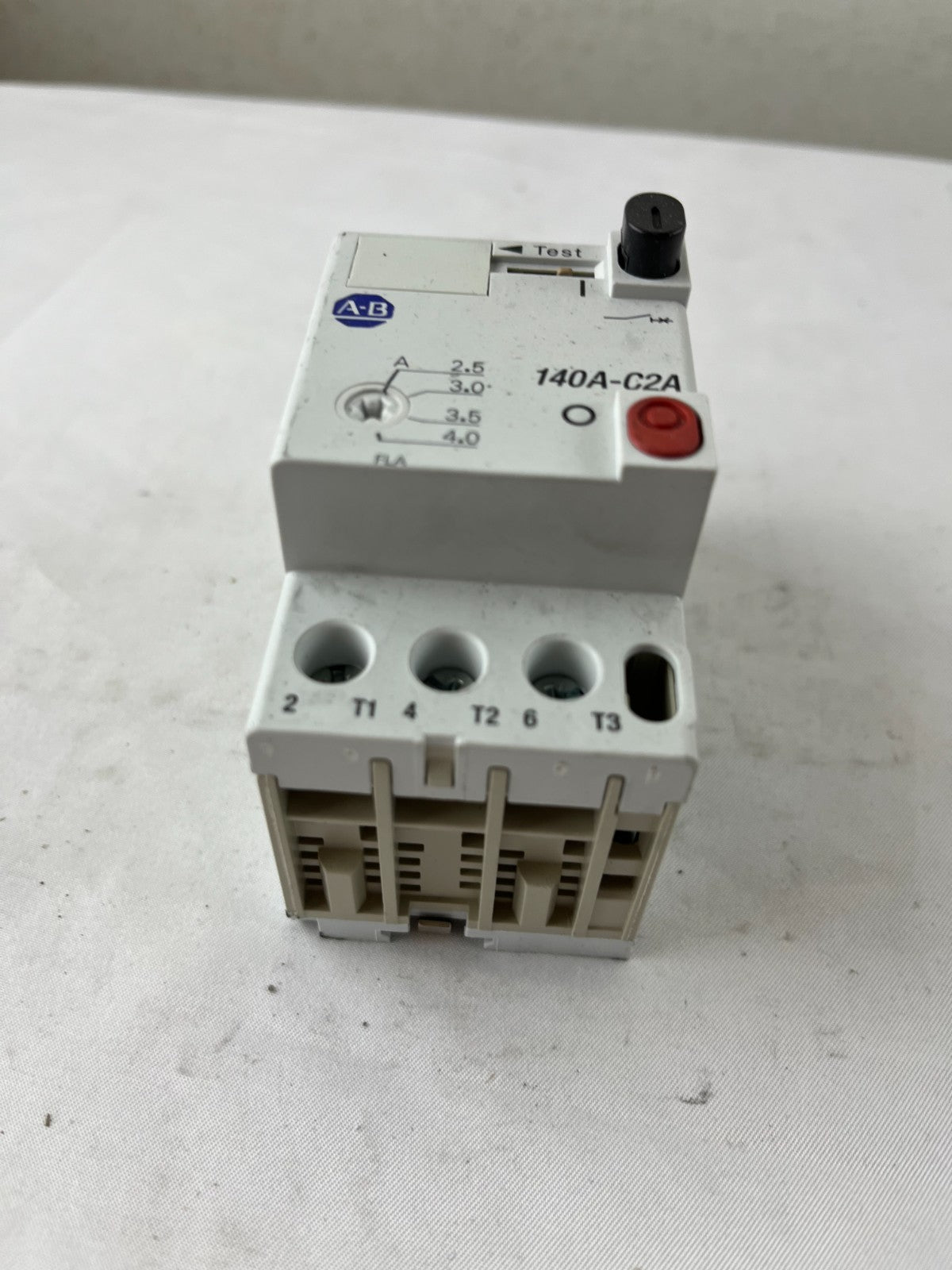 Allen‑Bradley 140A-C2A-B40 Manual Motor Starter 2.5–4.0A 3‑Pole Used Spare Part