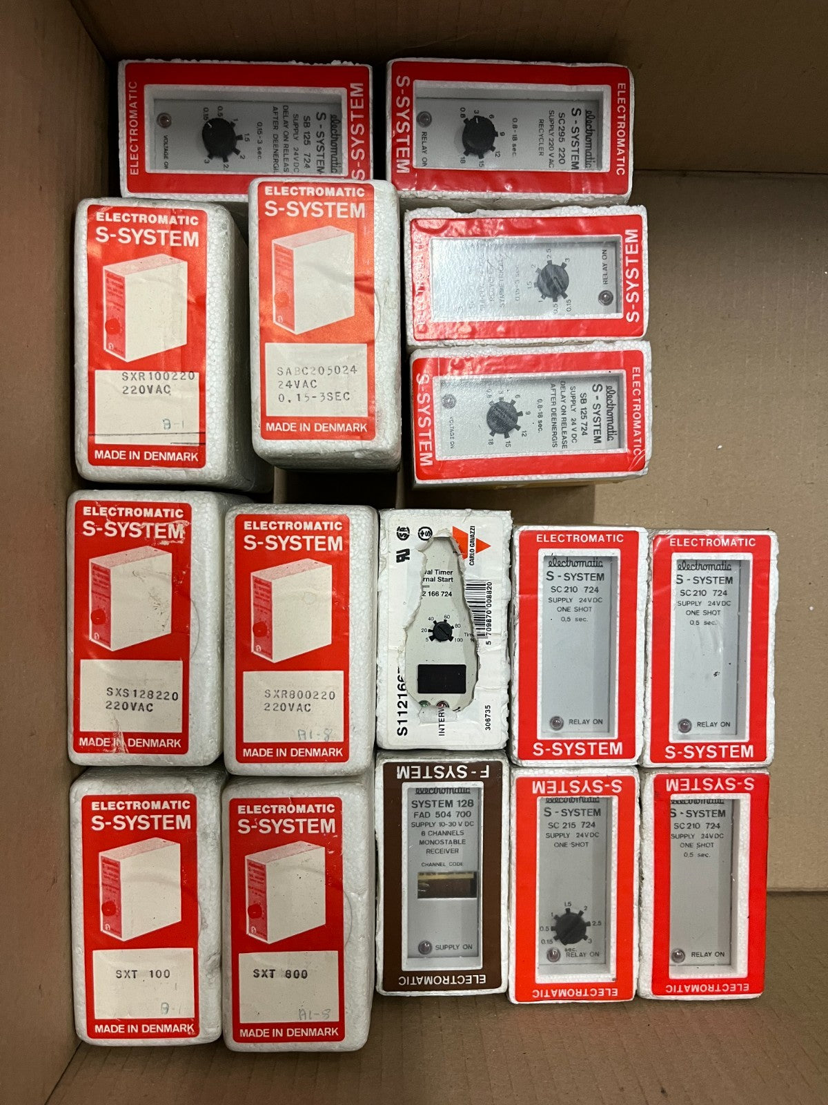 Lot 16x New Electromatic S‑System Timers SC210 724 SB125 724 SXT100 SXR100 220VA