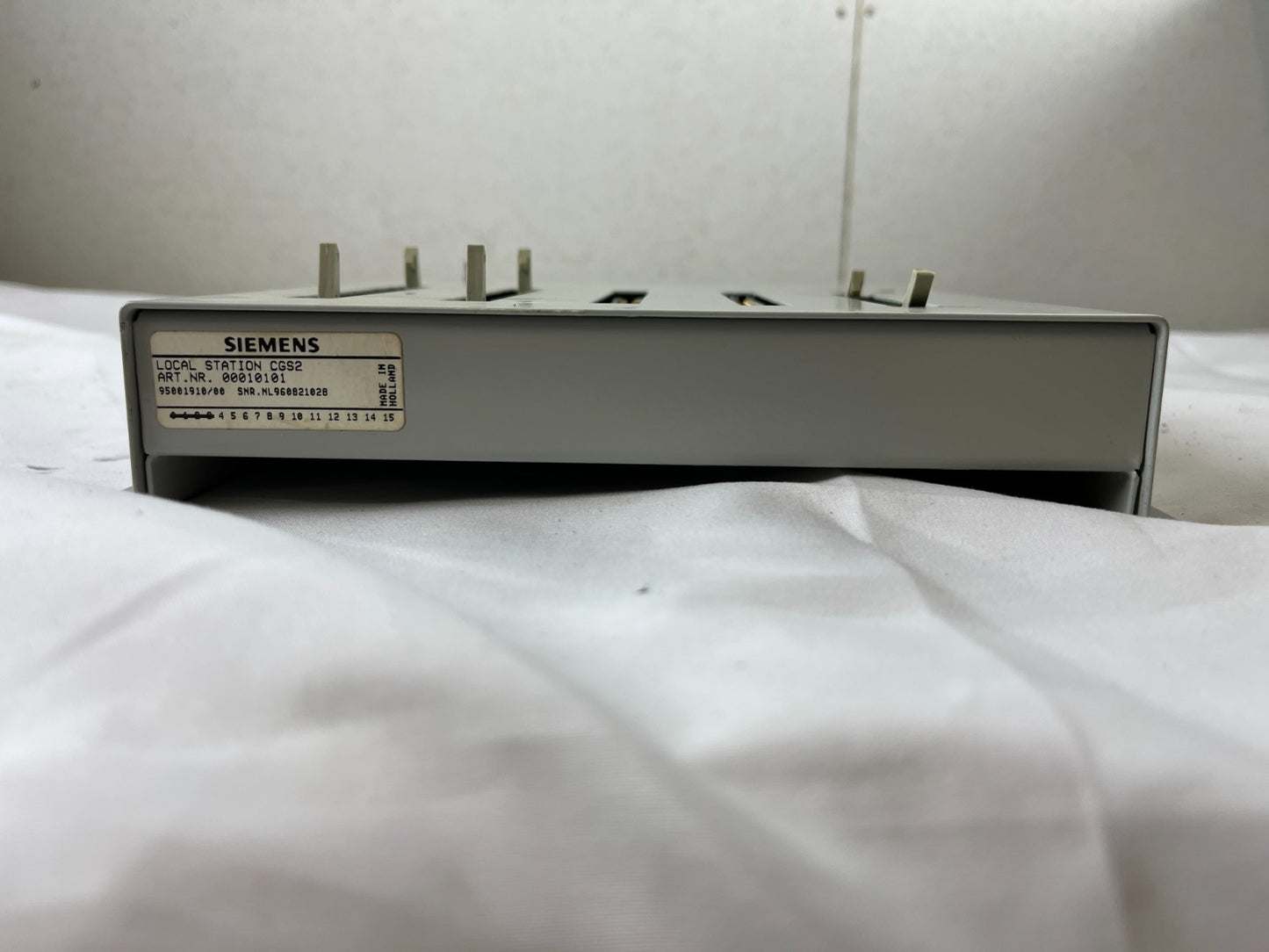 Siemens Local Station GGS2 00010101 Industrial Interface Module Rack Unit Used