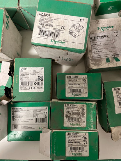 Schneider Electric Industrial Automation Lot – 19pcs LC1D50P7, LRD3357, LR2K0307