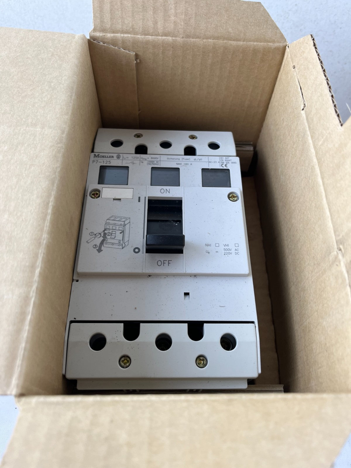 Moeller P7-125 Main Switch 3-Pole 125A 690V AC Disconnect Switch Breaker NEW