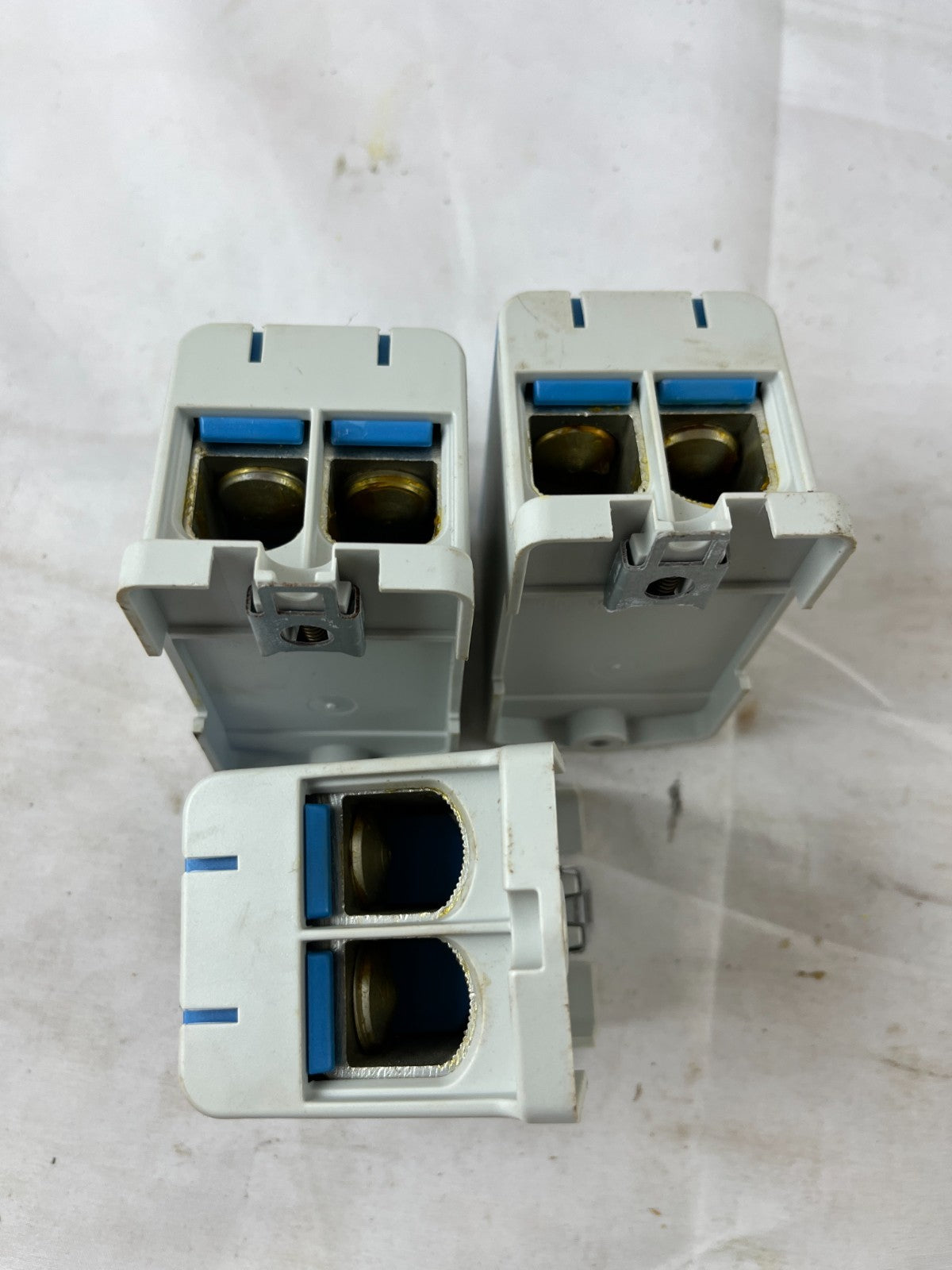 Lot of 3 Ensto KE 68.2 Distribution Terminal Blocks 320A 800V Cu/Al Power Connec
