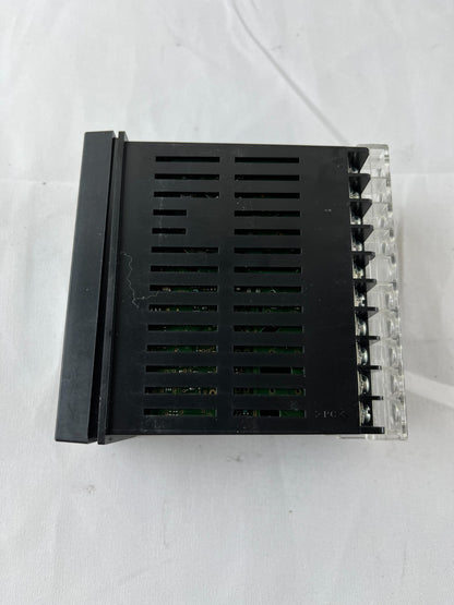 Omron E5EN-R3GMT-500 Digital Temperature Controller PID 48x96mm 3-Output Japan