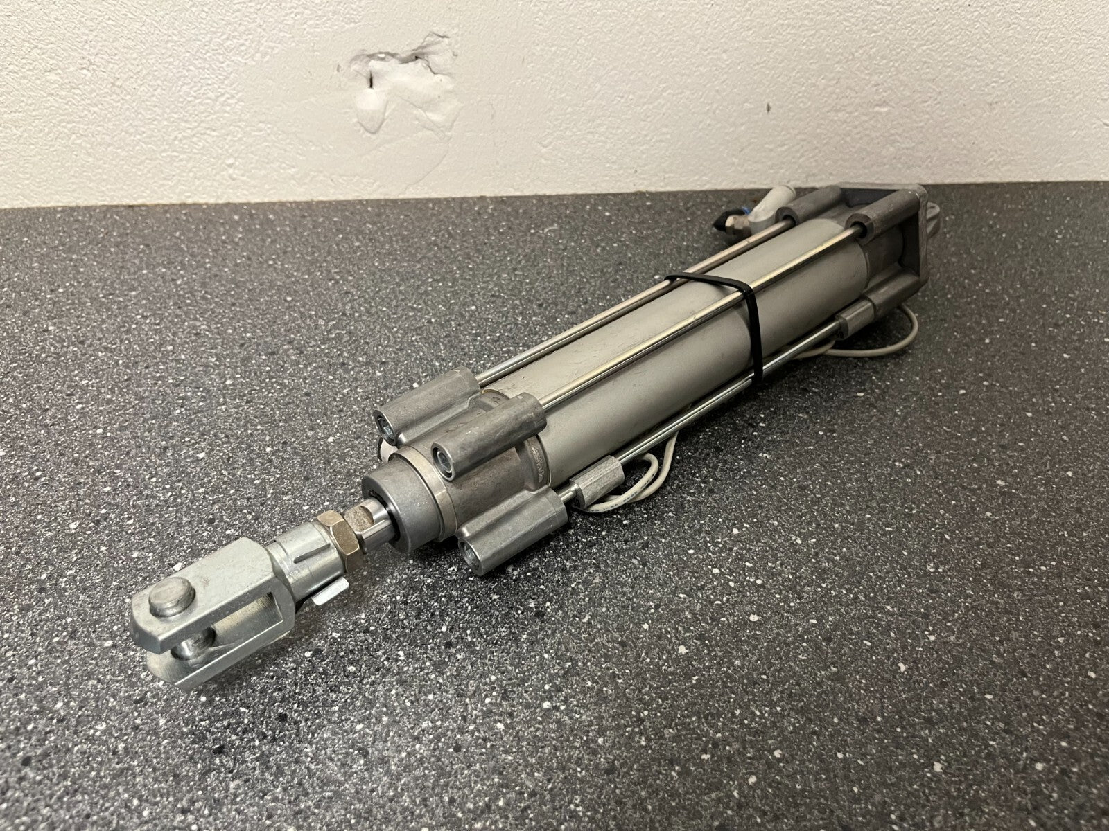 SMC Pneumatic Cylinder CS95D040-160U, Double Acting, 160mm Stroke, Tested