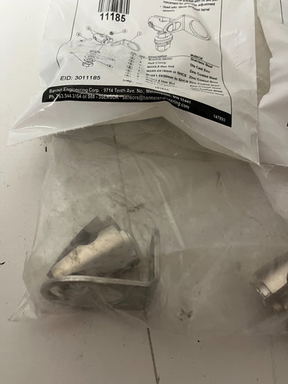 NEW Banner Engineering SMB30FAM10 Sensor Mounting Brackets - Lot of 2