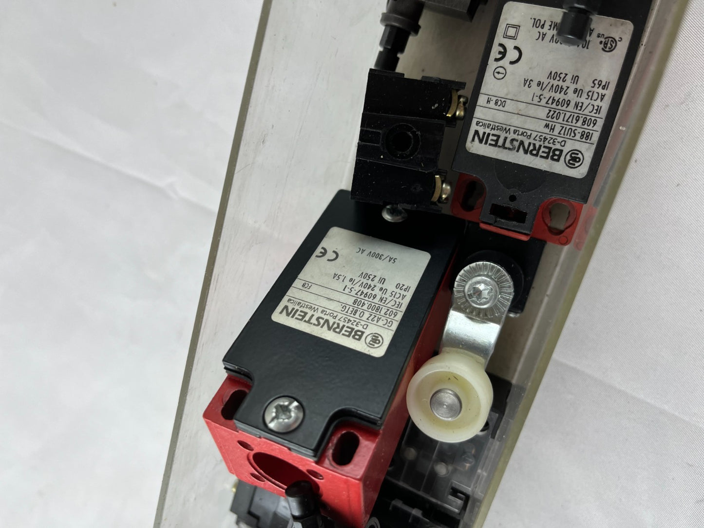 Schmersal TS 232-11 & Bernstein GC-A2Z Limit Switch Bundle Mixed Lot Used Spares