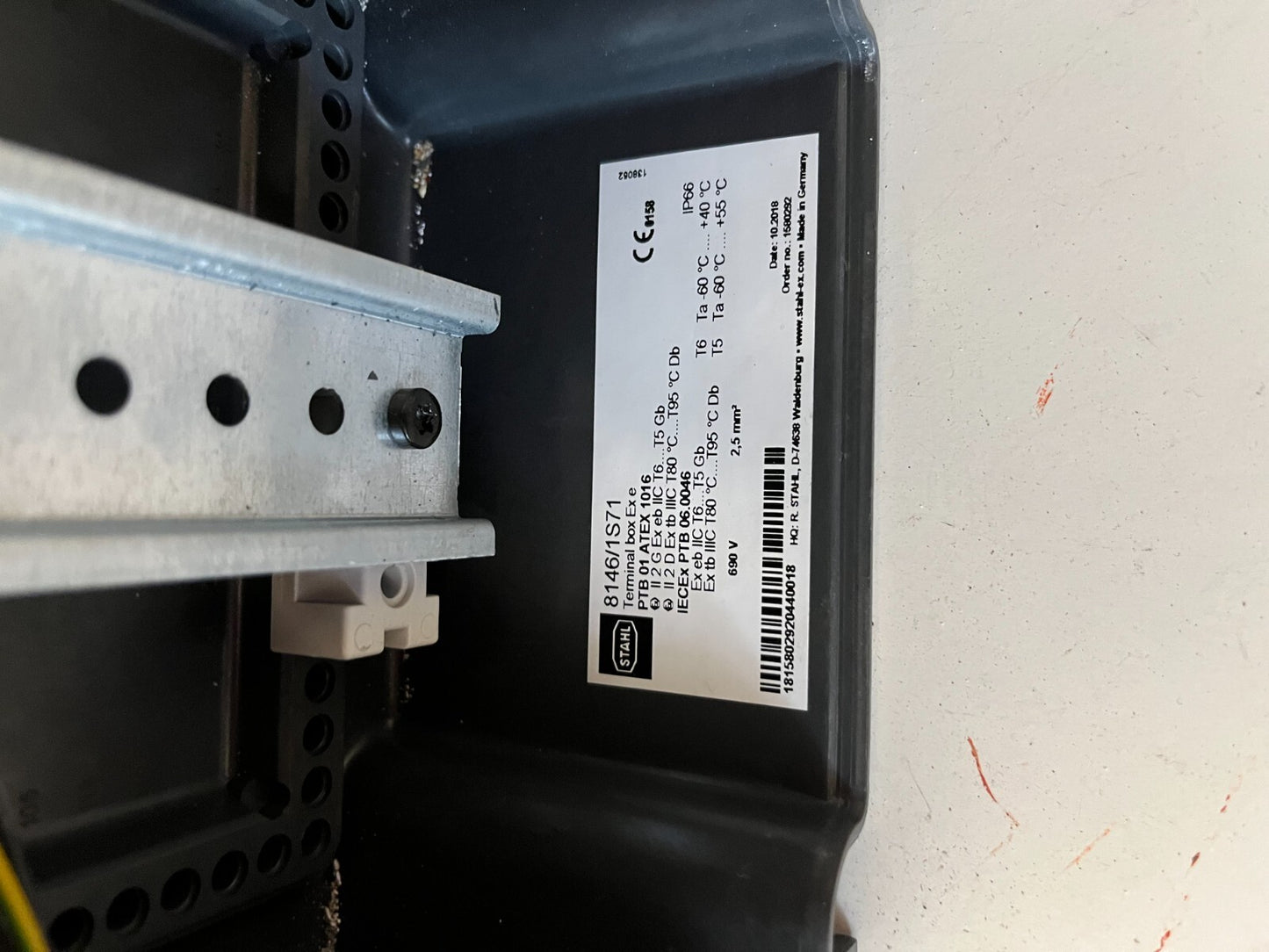 STAHL 8146/IS71 Explosion Proof Terminal Box - 960V - IP66 - Used, Working